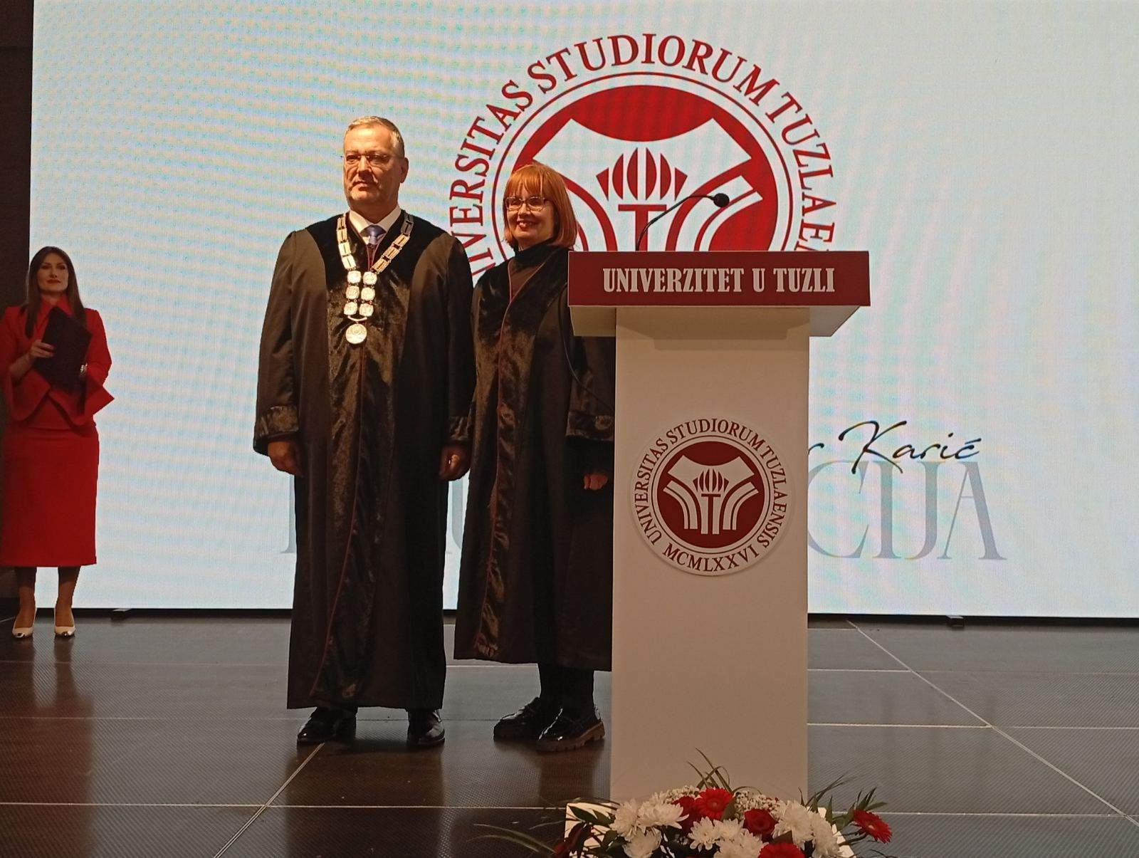 Inaugurisan novi rektor Univerziteta u Tuzli prof. dr. Amir Karić